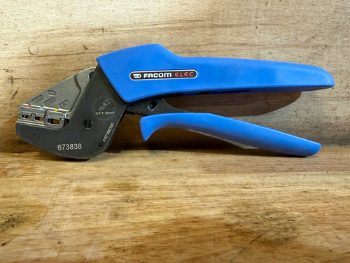 Facom ratcheting hand crimping - ratcheting,
